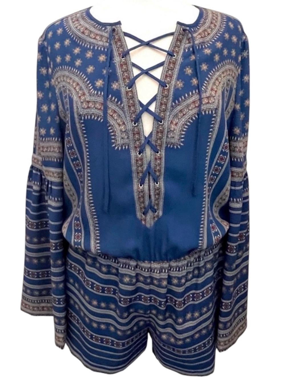 BCBGMaxAzria Blue Paisley Romper Size Small lace up With Bell Sleeves & Pockets - Picture 3 of 4